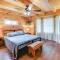 Large Deck and Shared Dock Cabin on Kentucky Lake! - Gilbertsville