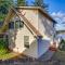 Lakefront Home with Fire Pit, Dock in Kent! - كينت