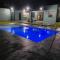 Espaço Mattigor, Chácara mil m2, piscina grande com prainha e vista deslumbrante