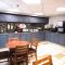 Super 8 by Wyndham Whitecourt