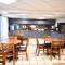 Super 8 by Wyndham Whitecourt