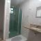 Excelente 3 quartos com suite, Wi-Fi, na Beira Mar em localização privilegiada - Guarapari