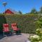Merle 6 pers Modern holiday home with private fenced garden