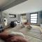 Lavish Camps Bay Pool Side Apartment - Kapské Město
