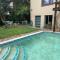 Lavish Camps Bay Pool Side Apartment - Kapské Město
