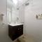 Modern Studio with Amenities in the Heart of the City
