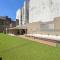 Modern Studio with Amenities in the Heart of the City