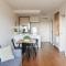 Urban Drift - Cosy Balcony Nook near Waterfront