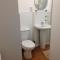 Room in Guest room - Double with shared bathroom sleeps 1-2 located 5 minutes from Heathrow dsbyr - Hayes
