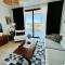 Luxurious Seafront Penthouse - كيرينيا