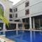 Full Moon Hotel - Penthouse
