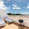 Apartment near the beach, big terrace with nice sea views, wifi and parking