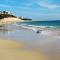 Apartment near the beach, big terrace with nice sea views, wifi and parking