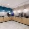 Hawthorn Extended Stay by Wyndham Kingman - 金曼