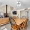 Trailside Village #6 - Slopeside 3BR 2BA, Hot Tub, Sauna, Ski In Ski Out on Great Eastern - 基灵顿