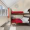Trailside Village #6 - Slopeside 3BR 2BA, Hot Tub, Sauna, Ski In Ski Out on Great Eastern - 基灵顿
