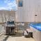 Trailside Village #6 - Slopeside 3BR 2BA, Hot Tub, Sauna, Ski In Ski Out on Great Eastern - 基灵顿