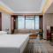 Renaissance Shanghai Zhongshan Park Hotel