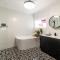 Bluebell Charm Cairns 4BR Home, 3 min to Hospital