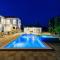 Luxury villa La Perla with heated pool - Krivodol