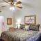 Phoenix Couples Condo with Deck and Resort Amenities! - 凤凰城