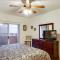 Phoenix Couples Condo with Deck and Resort Amenities! - 凤凰城