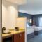 Courtyard by Marriott Madison West / Middleton