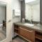 Courtyard by Marriott Providence Lincoln