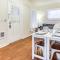 Walkable Location Quaint Cottage in Forest Grove! - فورست غروف