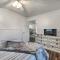 Waterfront Dunlap Cottage: Large Yard + Views