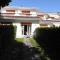 Cozy villa with private garden - Beahost