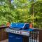 4bd Waterfront House in Lake Lanier with HotTub, FirePit, Wifi, Ping Pong and 2 Kaya - Gainesville