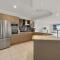 Oasis at Salamander Bay, 10 Raymond Ave - Boat Parking, WiFi, Air Con, Water Views