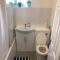 Small Modern Comfortable 2 Bedroom Apartment - cmyr