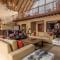 Zebula Golf and Wildlife Estate - Porcupine Strolling Pax 8 - Moi Signature Luxury villa