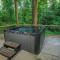 Treehouse River Lodge