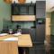Quorum Apartment with Parking and Air Conditioning close to the City Center in Wrocław by Renters Prestige - 弗罗茨瓦夫