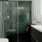 Quorum Apartment with Parking and Air Conditioning close to the City Center in Wrocław by Renters Prestige - 弗罗茨瓦夫