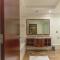 Spacious 2-bedroom beachfront apartment with pool - Dubaj