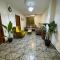 Half Orangee-With Free Swimming Pool, Near Vagator Beach, Near to Chapora Fort-Water Sports - Near to Hill Top -Best for Couples, Backpackers, Long stays, Coworking, Day-use with Game zone and summer vacation!! - Vagator