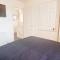 Comfy 2 Bedroom House on Quiet Street with Great Car Parking - 诺丁汉