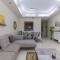 Spacious New 2 BDR, Pool and Beach Access - Dubaj