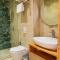 Henry Resort & Spa