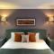 The Royal George Hotel