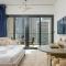 Business Bay Studio Binghatti Canal with Terrace - 迪拜