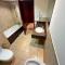 JBR WALK - Master Bed Room Separate facilities near TRAM - 迪拜