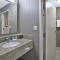 Courtyard by Marriott Somerset