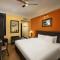 Classic Street Hotel