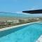 Studio Luxo p/4 pessoas, a 50m do mar