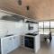 Loft luxo p/ 4 pessoas, a 50m do mar